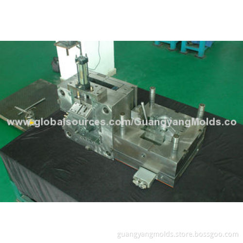 Plastic Injection Molds for Filter Hood, Used in Automobile Hot Manifold